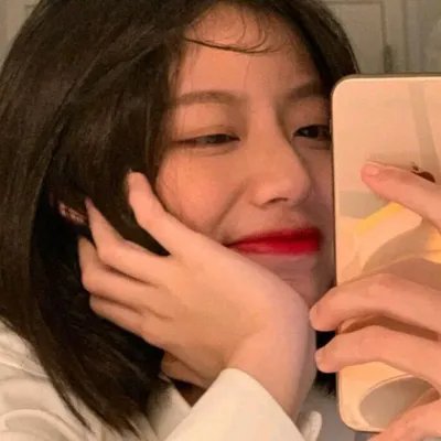 女孩年轻时所遭受的苦楚